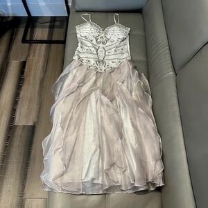Unique Formal dress ,, Prom Gown in Silver Grey with Spiral Ruffles, Size 6,